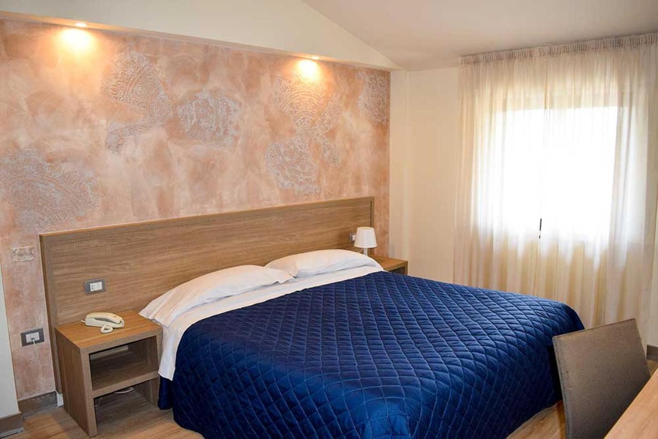 Le Grazie Hotel Ассизи Экстерьер фото
