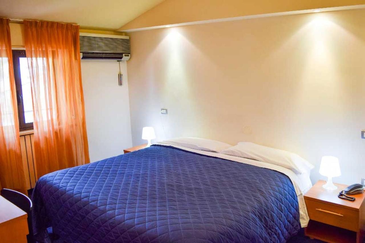 Le Grazie Hotel Ассизи Экстерьер фото